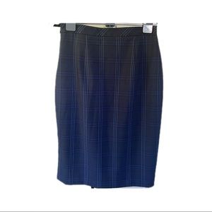 Banana Republic Plaid pencil skirt. Sz 4.